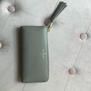 Kate Spade wristlet NWOT